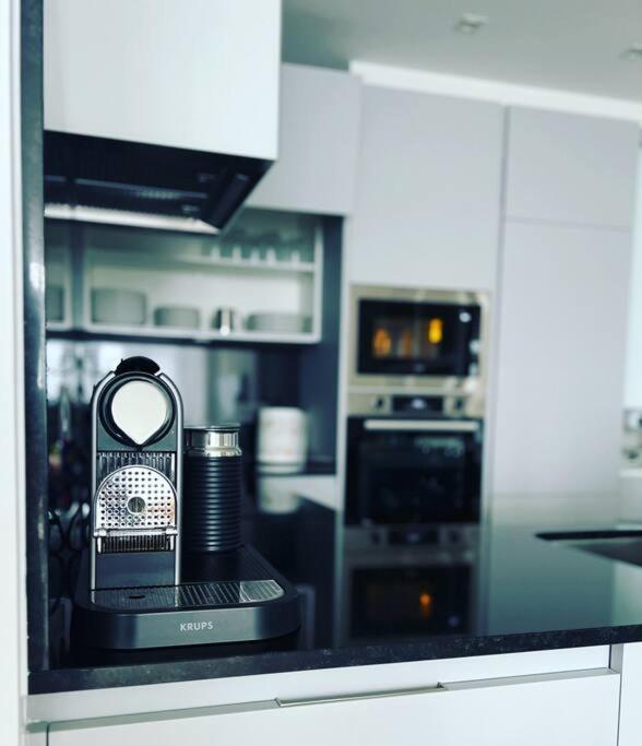 شقة Malecon 47 Apartamento Reformado En Primera Linea موتشيا المظهر الخارجي الصورة